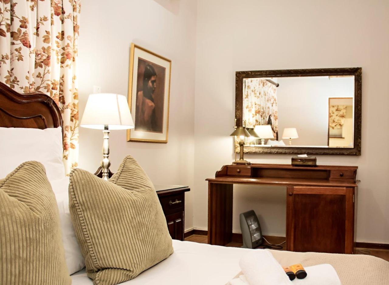 Beaufort Manor Country Lodge Бофорт Уест Екстериор снимка