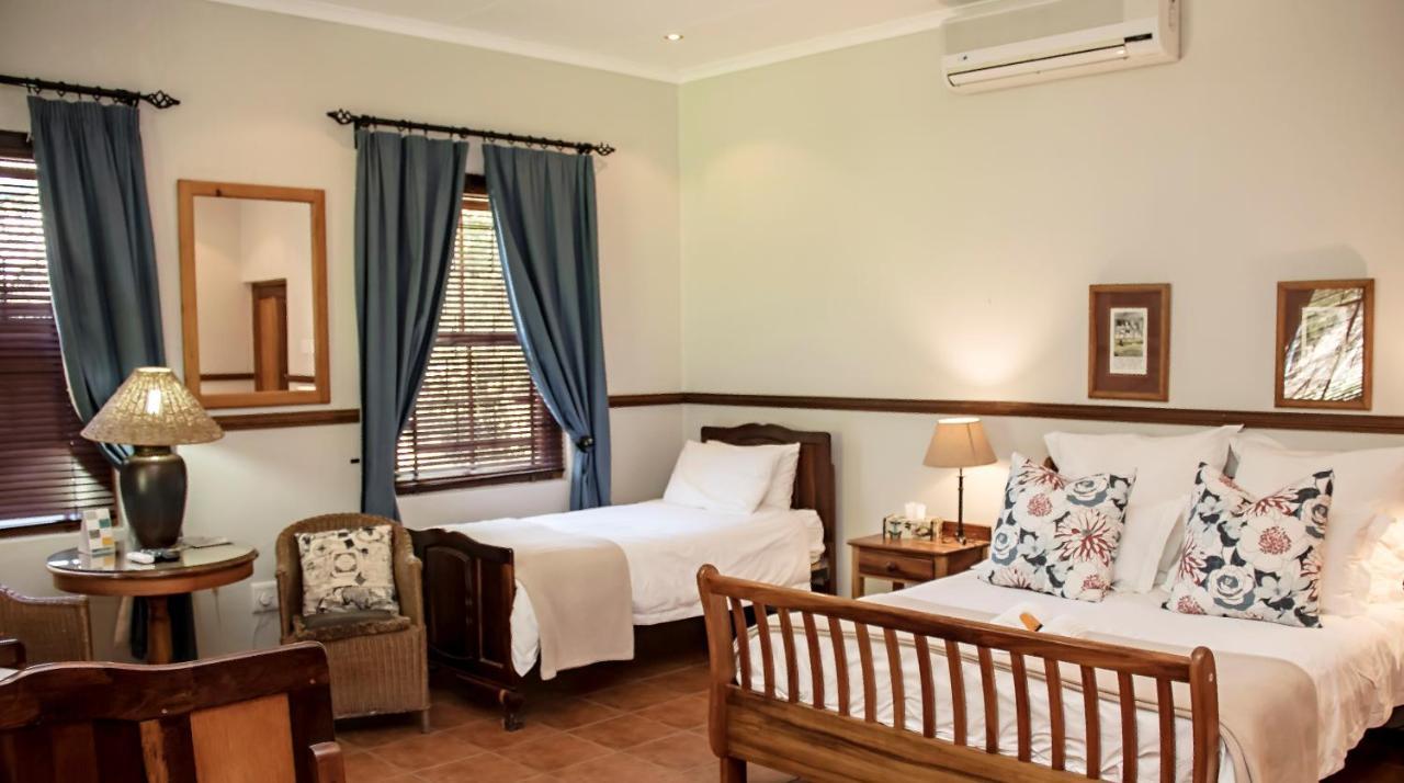 Beaufort Manor Country Lodge Бофорт Уест Екстериор снимка