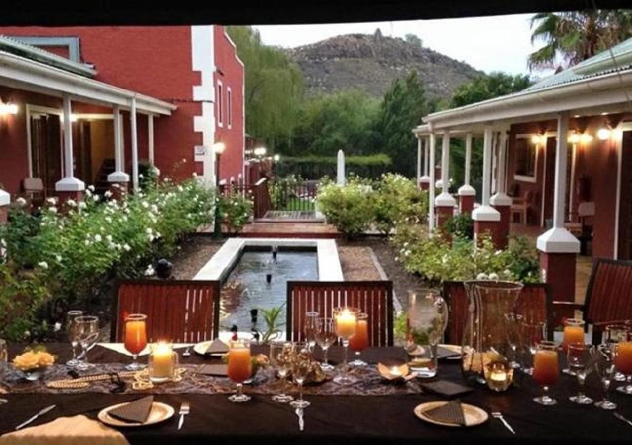 Beaufort Manor Country Lodge Бофорт Уест Екстериор снимка