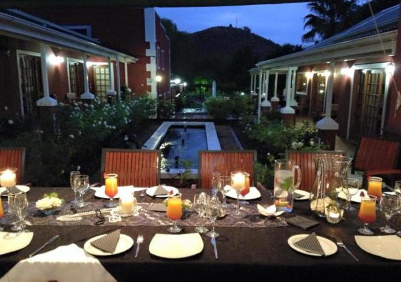 Beaufort Manor Country Lodge Бофорт Уест Екстериор снимка